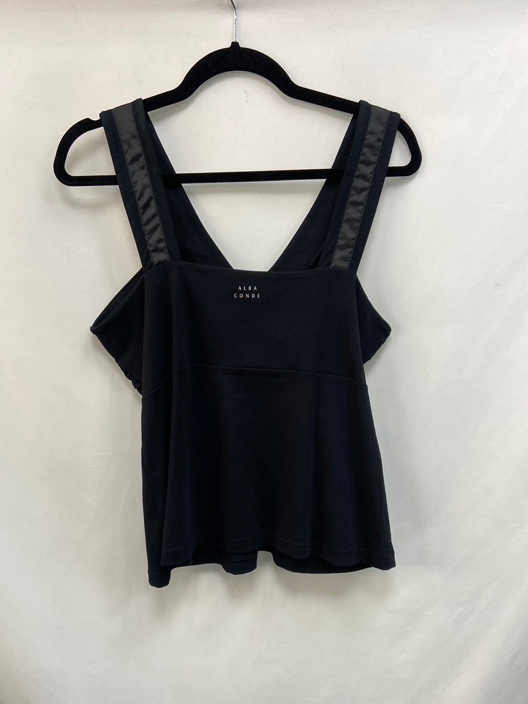 ALBA CONDE. Black top S.XL
