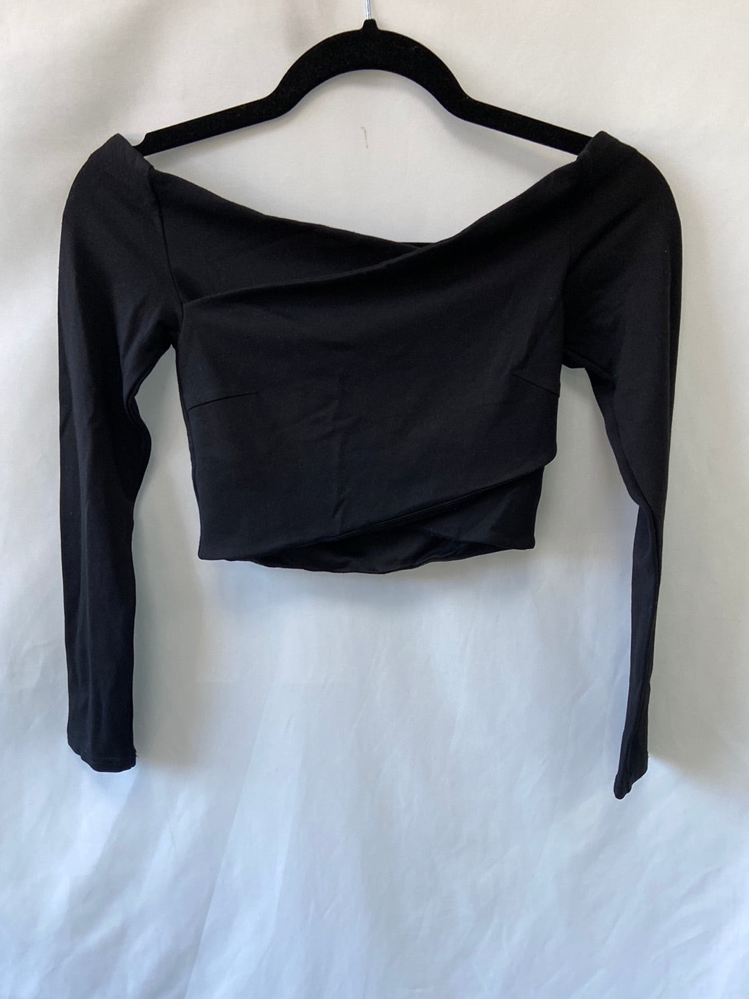 H&M.Croptop cuello barco negro T.34