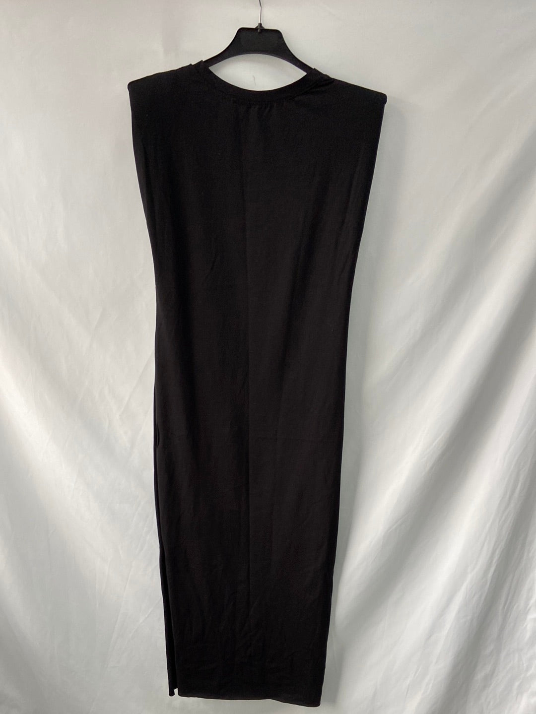 OTRAS.Vestido largo hombreras T.s