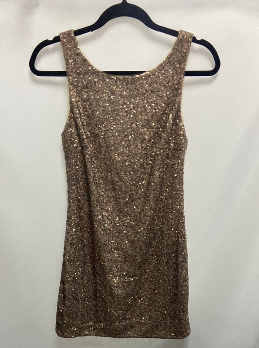 ONLY.Vestido corto lentejuelas T.38