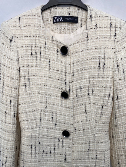 ZARA.Abrigo entallado tweed T.xs