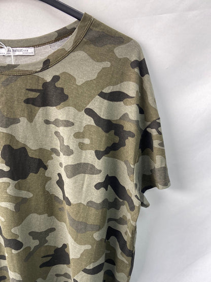 ZARA. Camiseta camuflaje T.s