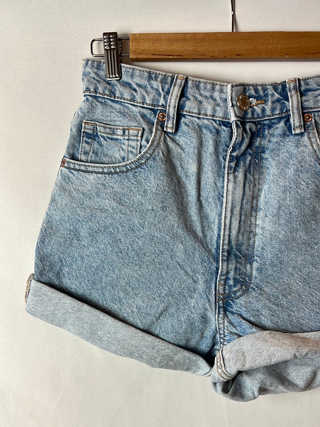 ZARA. Shorts denim azul T.38