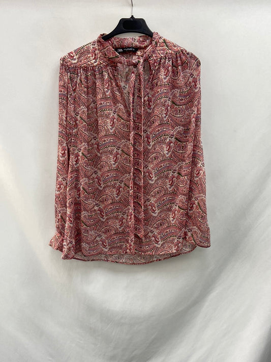ZARA.Blusa estampada tonos rosas T.S