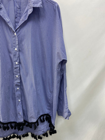 ZARA.Blusa azul flecos T.M