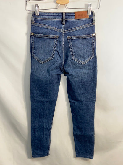 MANGO.Vaqueros pitillo T.34