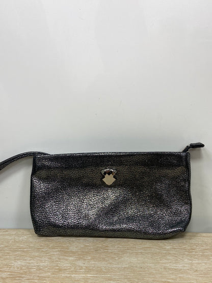 TOUS. Bolso de mano plateado