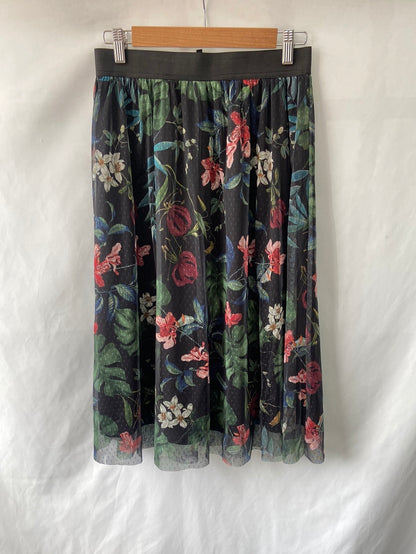 STRADIVARIUS.Falda midi tul T.M