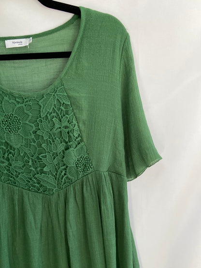 YOUNG FORMULA. Flowing textured dress S.42