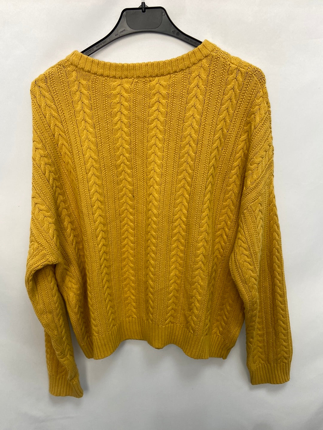 OKEYSI.Jersey amarillo ochos T.M