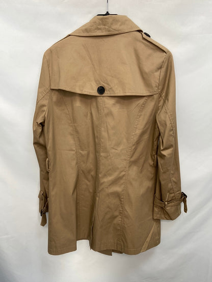 NEW COLLECTION.Gabardina camel T.s