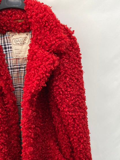 BASS10.Abrigo rojo borrego T.M