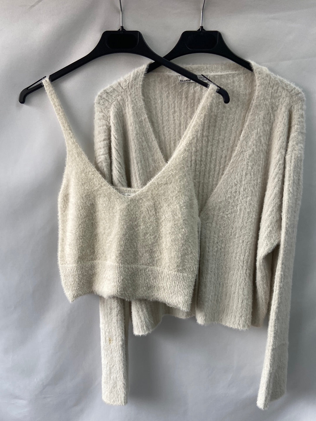 PULL&amp;BEAR. Beige furry knit croptop TM