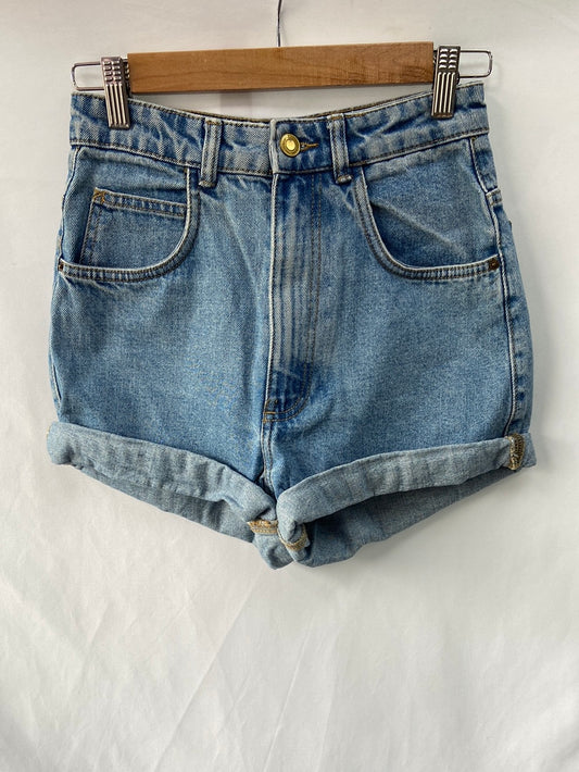 ZARA.Shorts denim dobladillo T.32