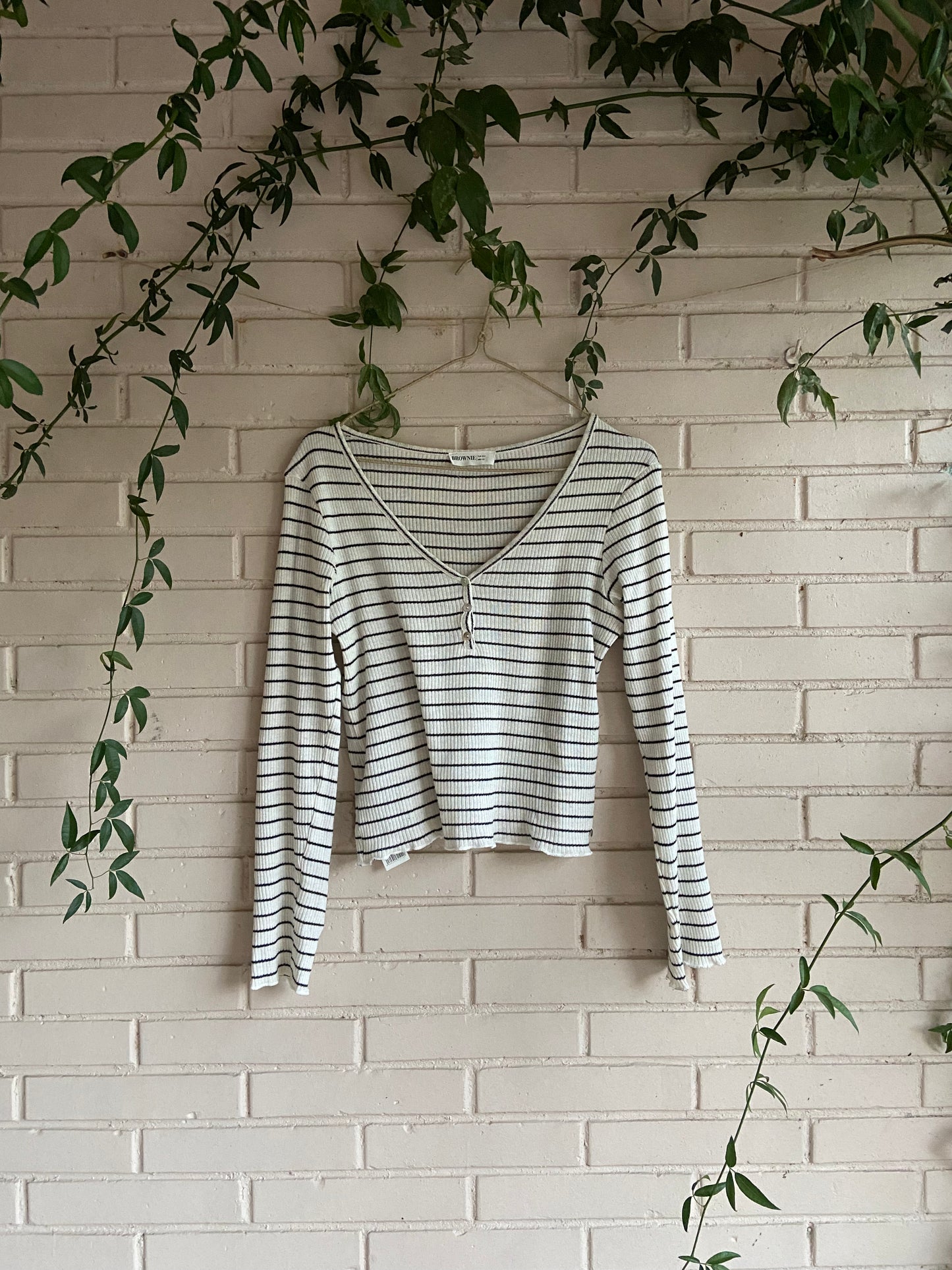 White striped Ts top