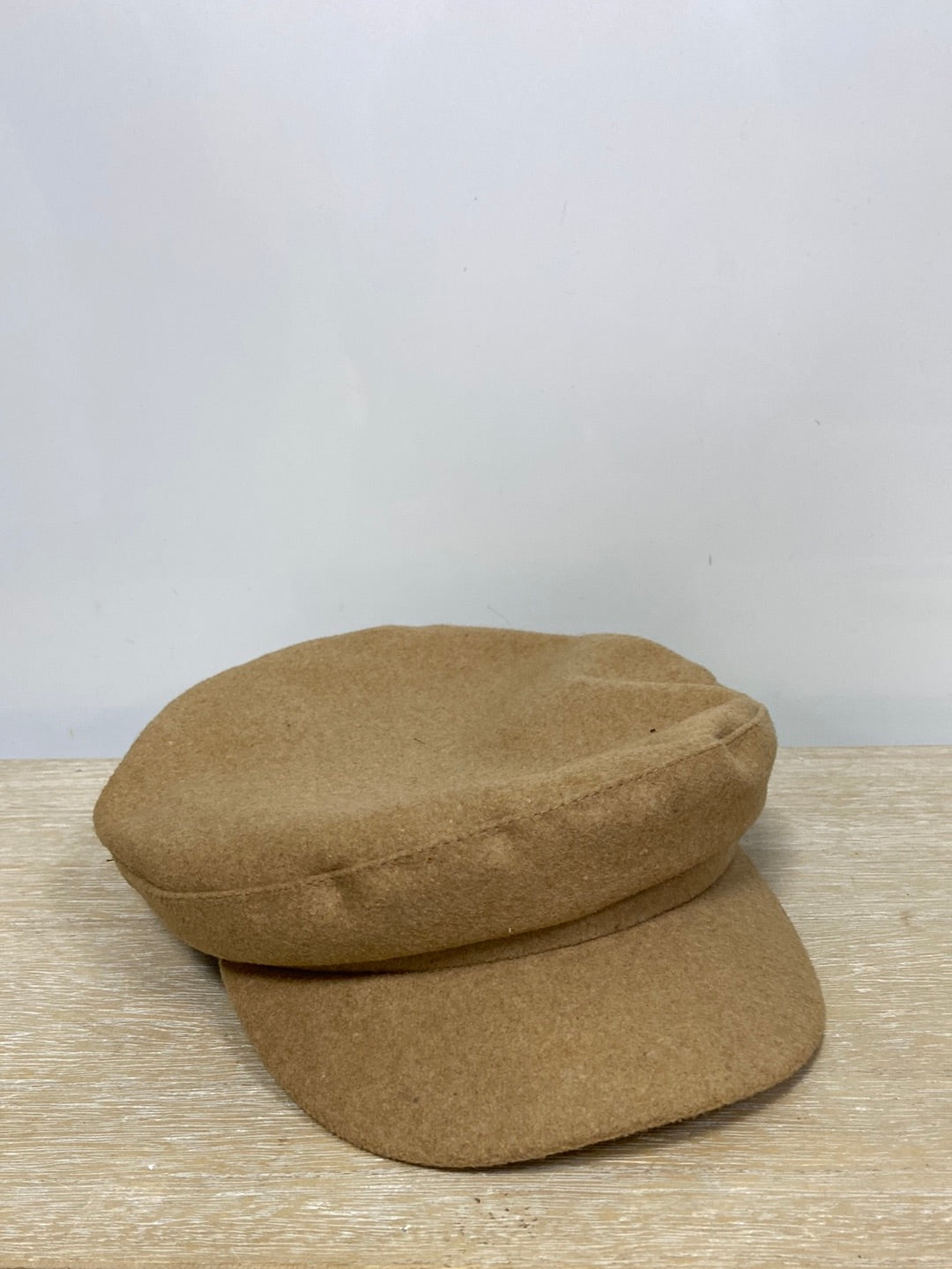 JUSTFAB. Beige Cap TM/L