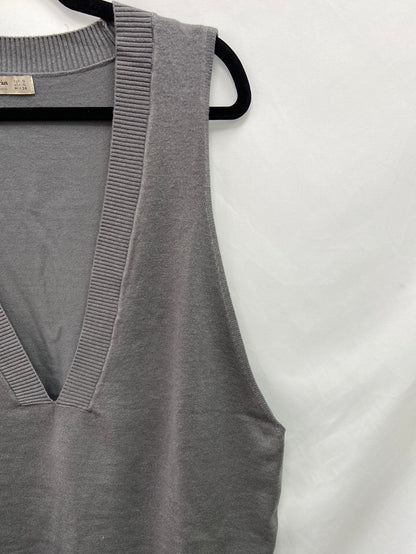 STRADIVARIUS.Chaleco gris oversized T.S