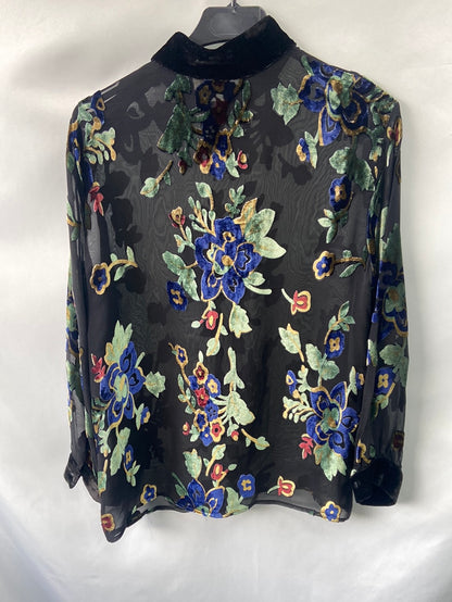 MASSCOB.Blusa negra bordada T.m