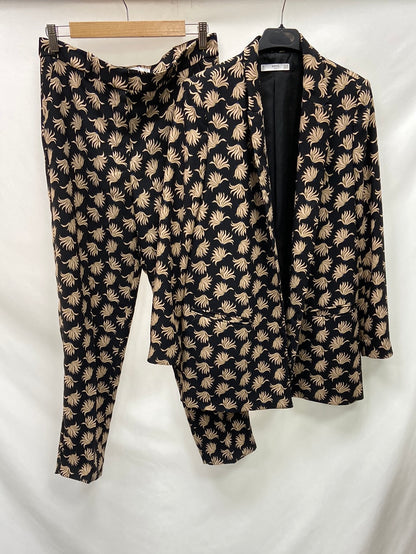 MANGO.Pantalones formales estampados T.38