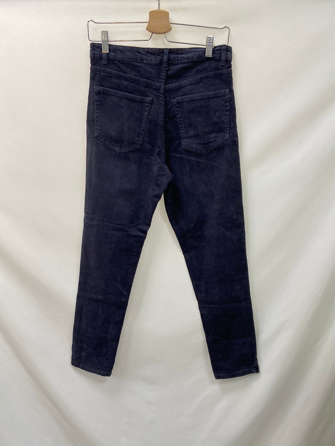 PULL&BEAR.Pantalones pana azules T.38