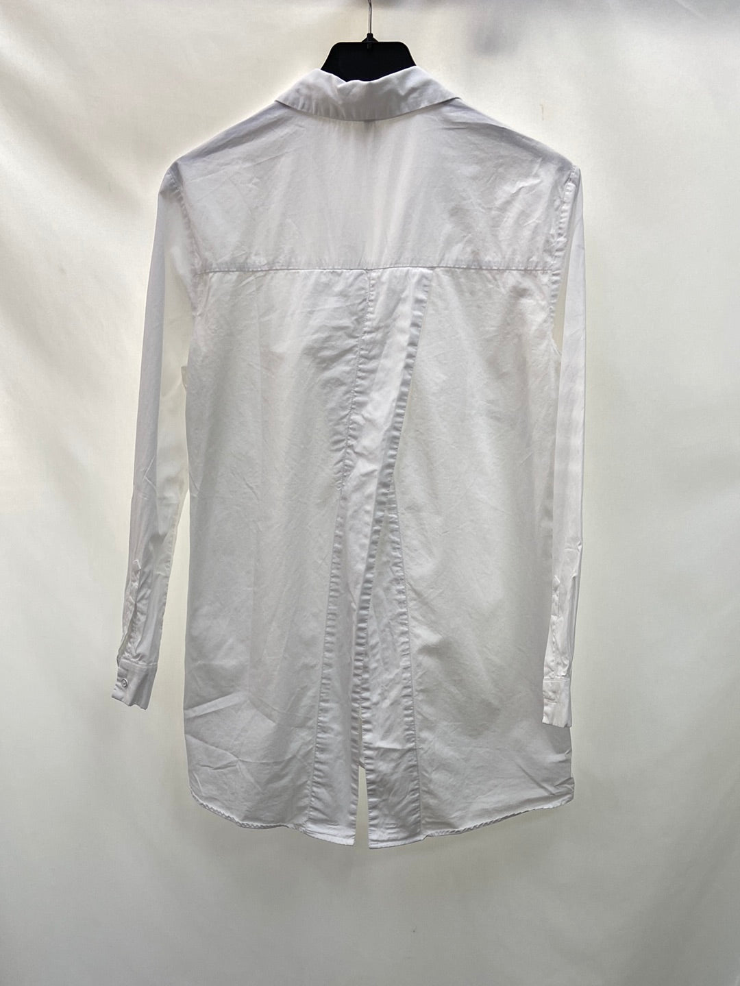 STRADIVARIUS.Camisa blanca detalle espalda T.M