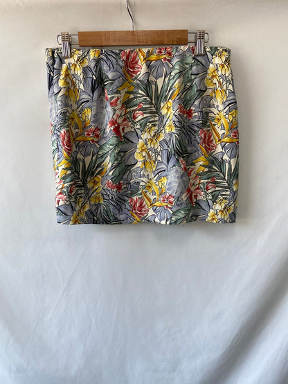 ZARA. Falda flores talla L