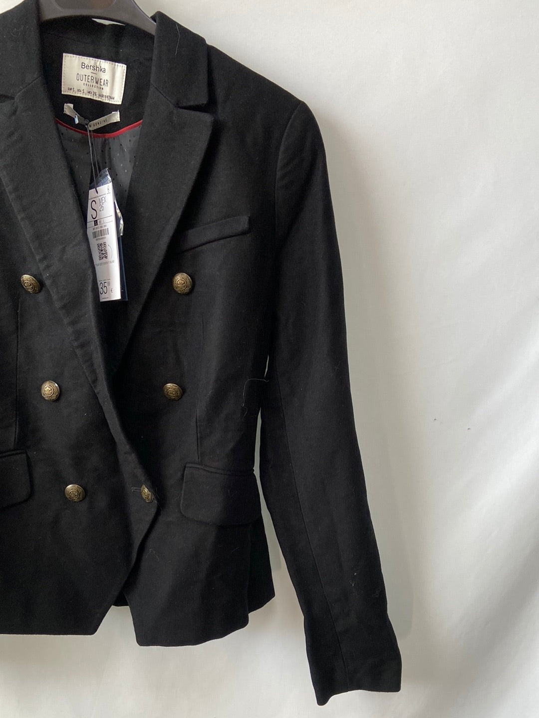 BERHSKA. Black blazer-cut jacket Ts