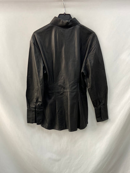 MASSIMO DUTTI.Sobrecamisa piel T.XS