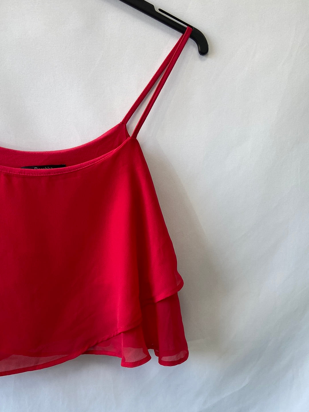 BERSHKA. Red ruffled Ts top