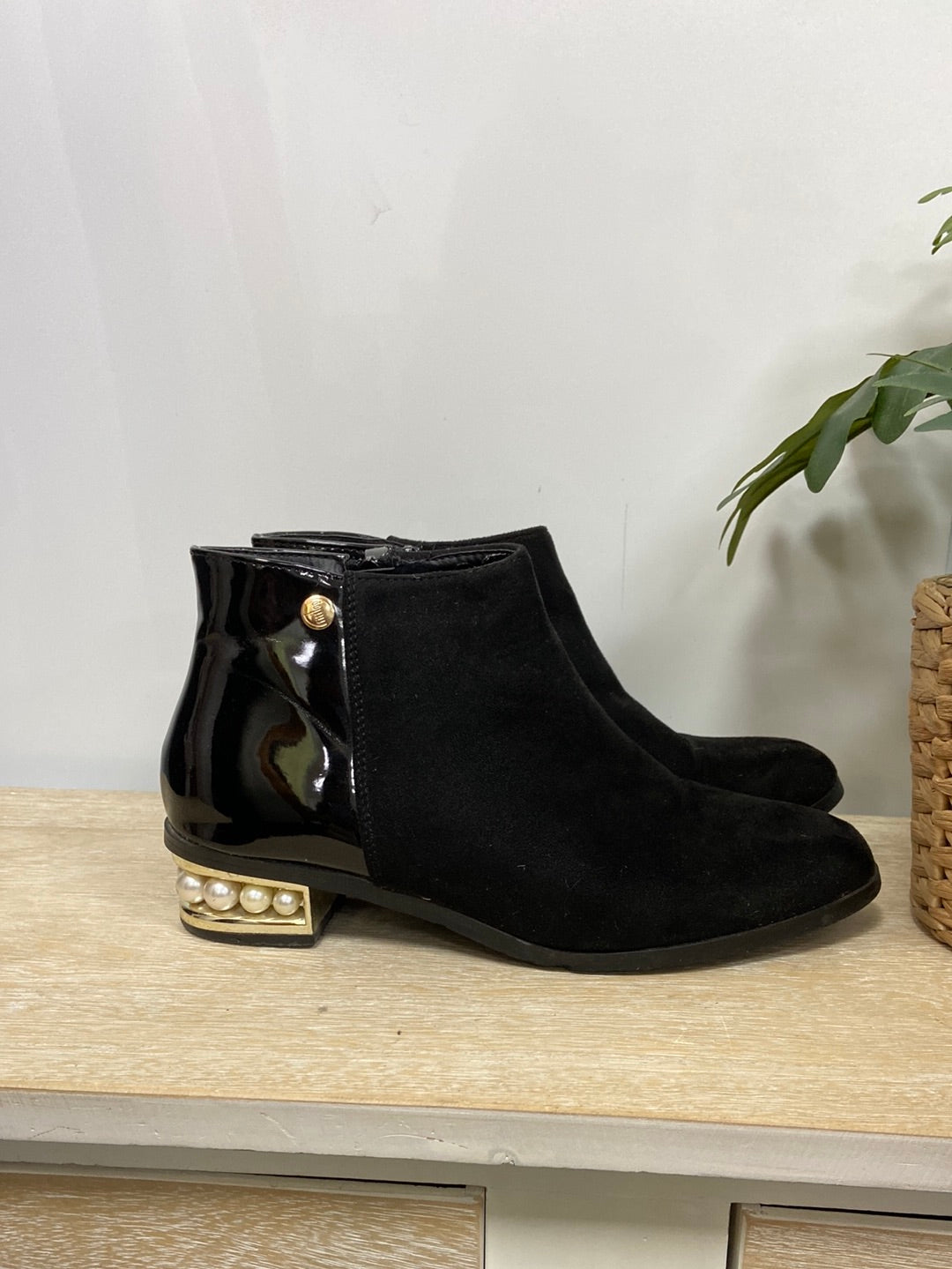 FIT FLOP. Botines charol T. 41