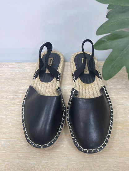 ZARA. Alpargatas efecto piel T.39