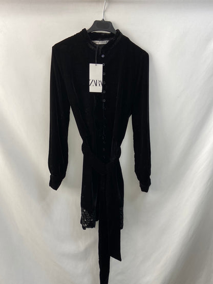 ZARA.Vestido corto terciopelo T.S