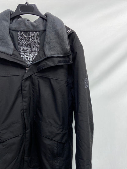 DECATHLON. Abrigo negro nieve T.s