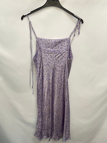 ZARA.Vestido lila satinado T.XS