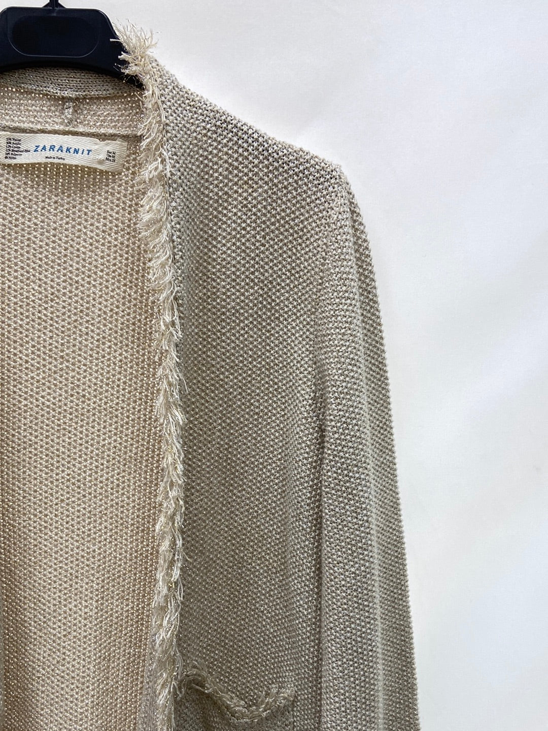 ZARA.Chaqueta beige tweed hilos T.M