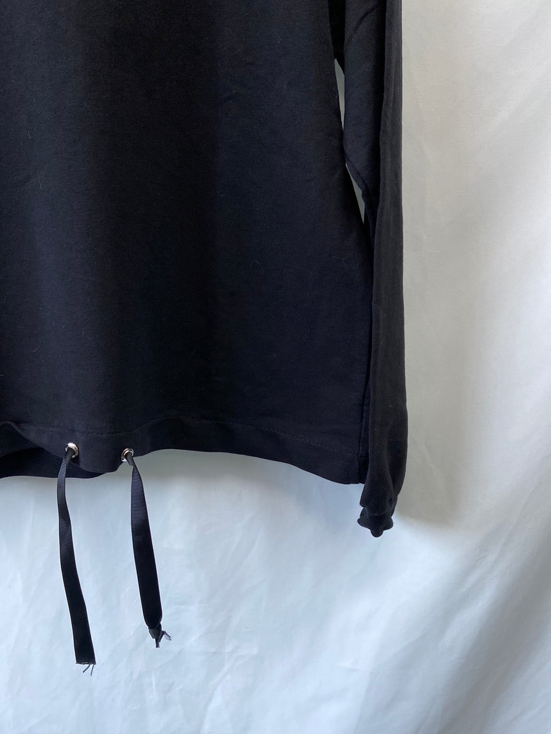 VALENTINA.Sudadera fina negra T.L