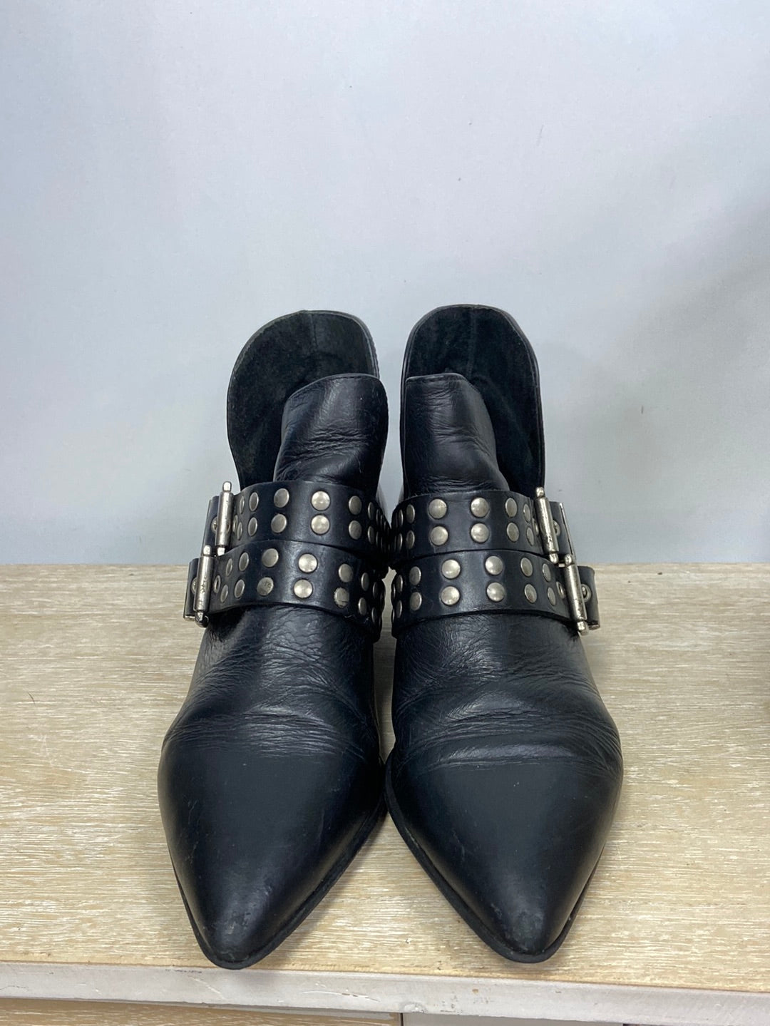 CORTEFIEL. Black studded leather ankle boots, size 39