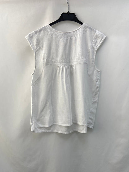 BIMBA Y LOLA. top blanco bordado T.M