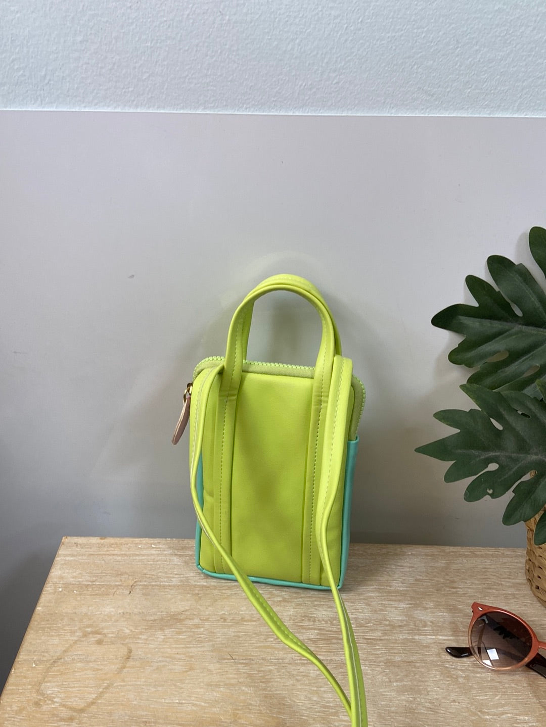 BLOOM BY SIMONES.Bolso vertical bandolera TU