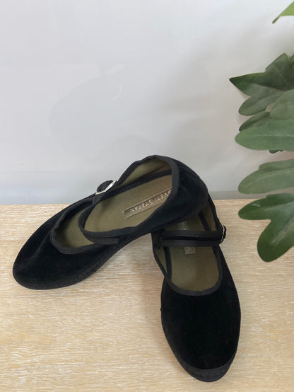 SVETI STEFAN.Merceditas negras terciopelo T.37