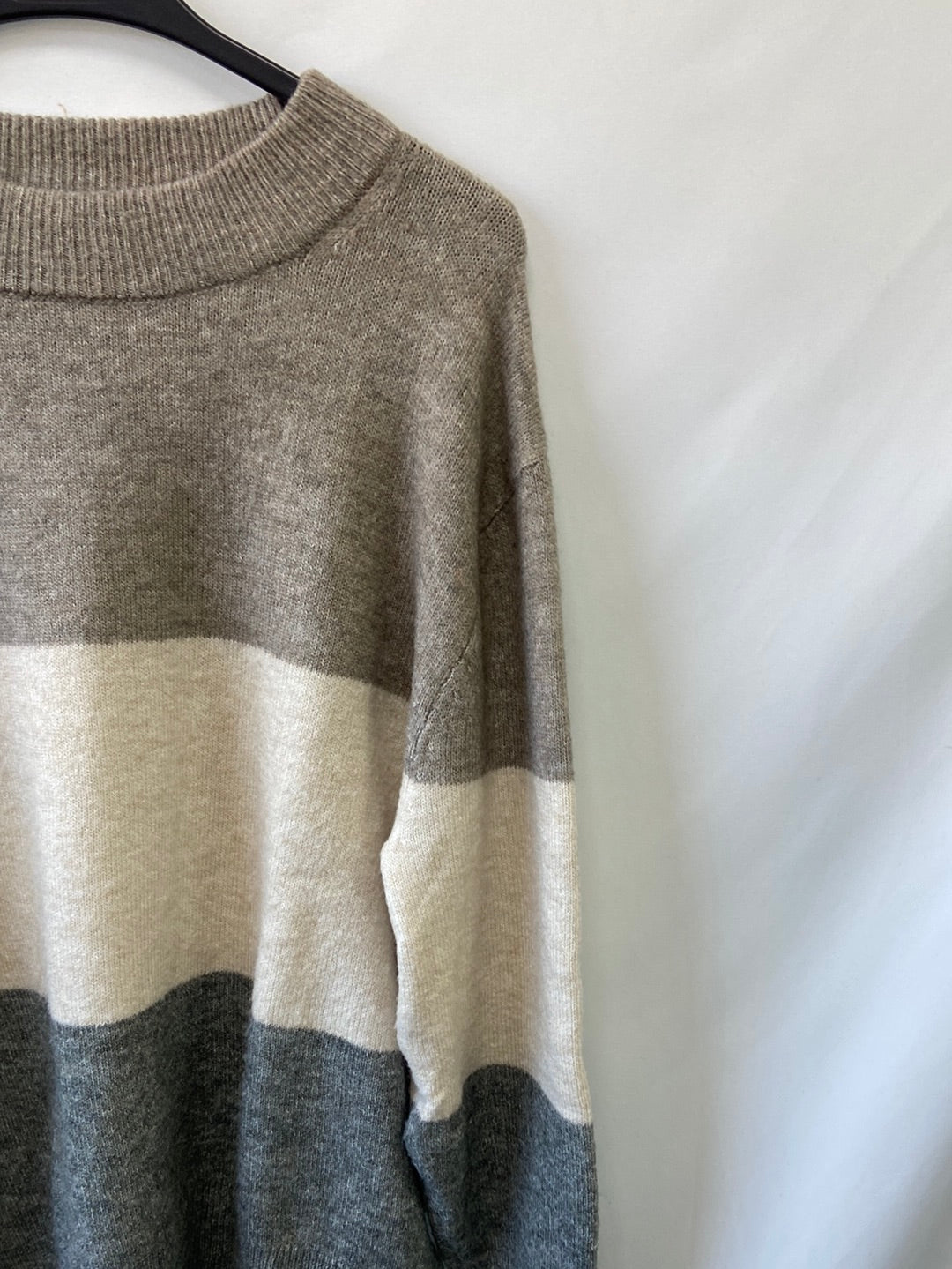 H&M.Jersey tricolor T.S