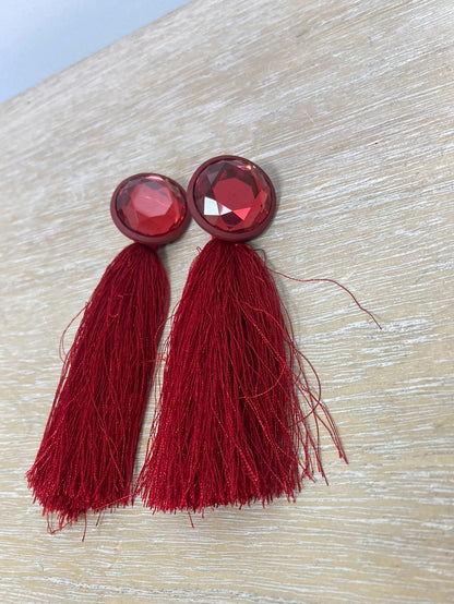 OTRAS.Pendientes rojos fleco