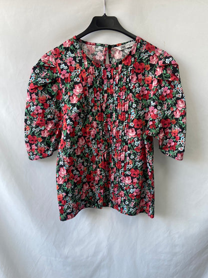 ZARA.Top flores T.S