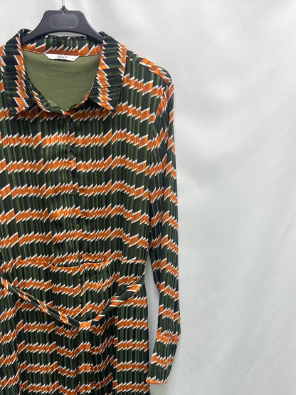 ONLY. Vestido largo verde y naranja T.40