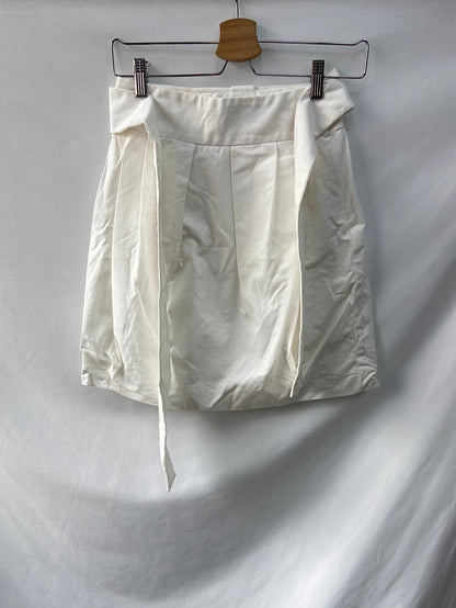 ZARA.White short skirt T.xs