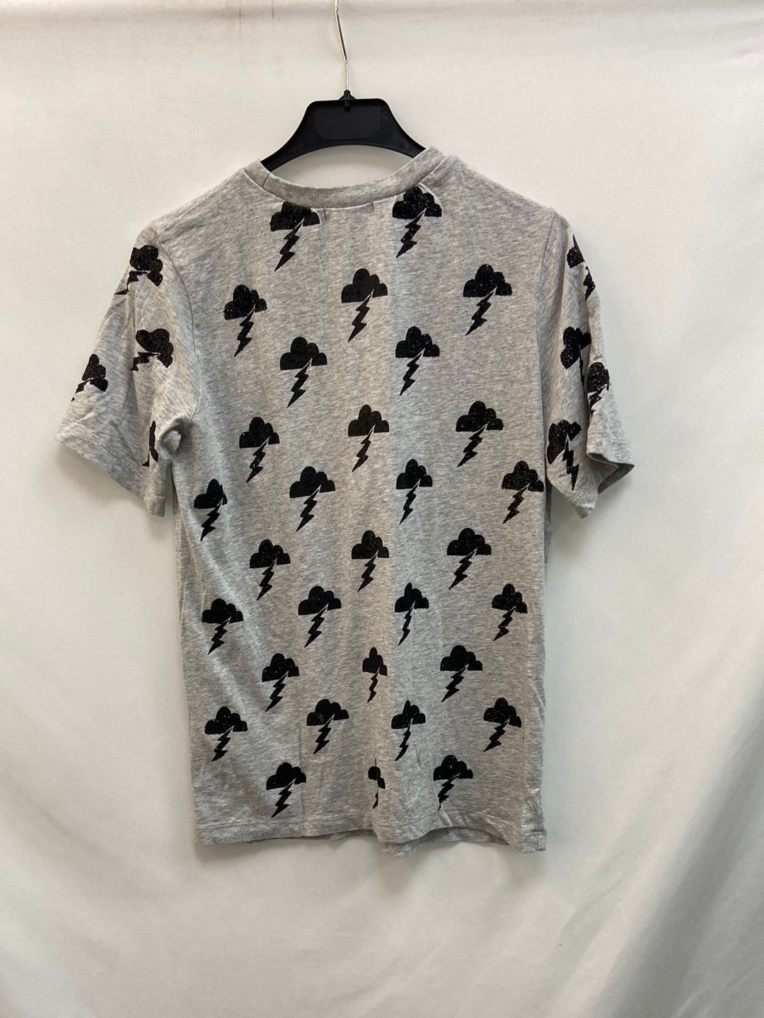 H&M.Camiseta gris nubes lentejuelas T.38