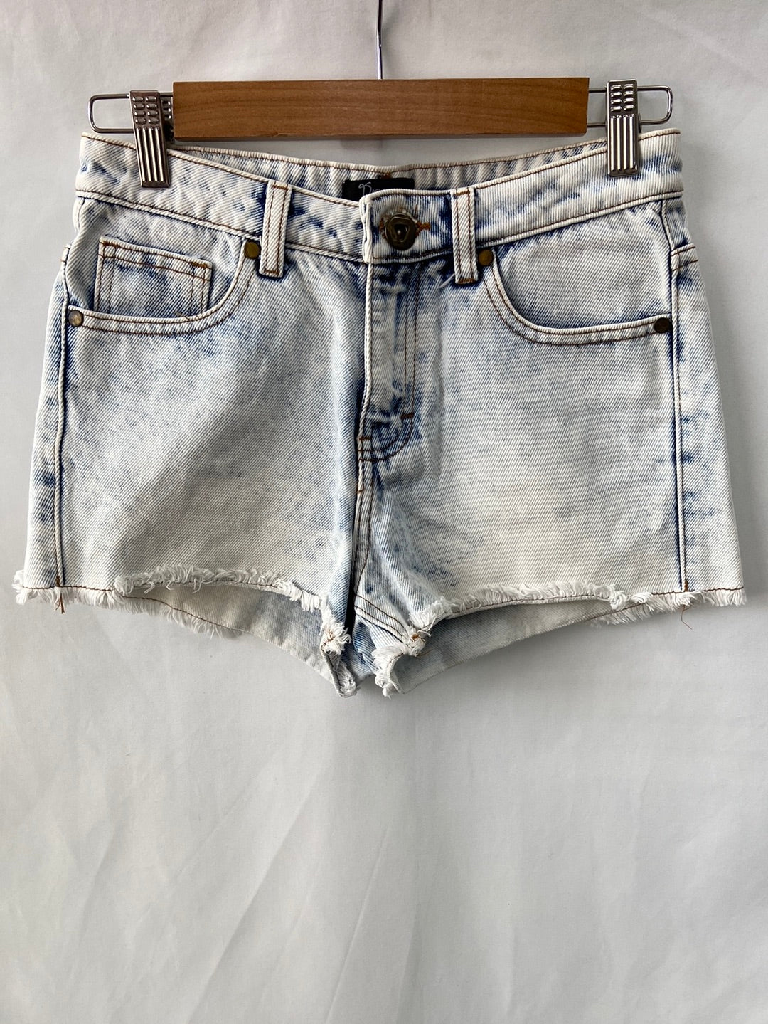 BRISA. Shorts efecto lavado T.38