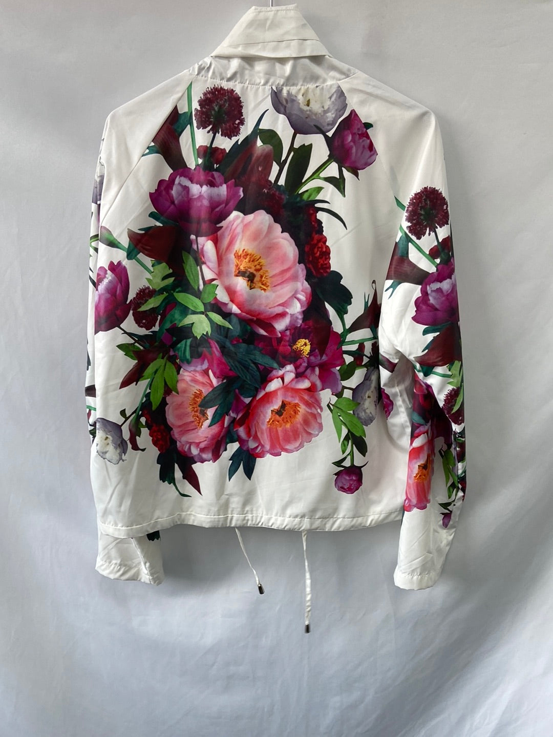 DERTHY.Chaqueta Fina impermeable T.S