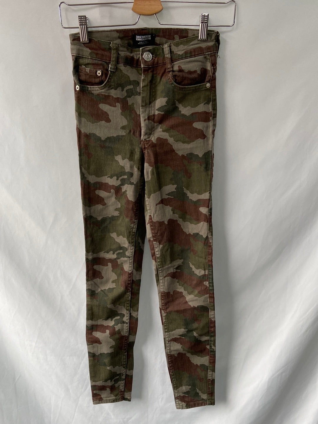 ZARA.Pantalones camuflaje T.34 (32)