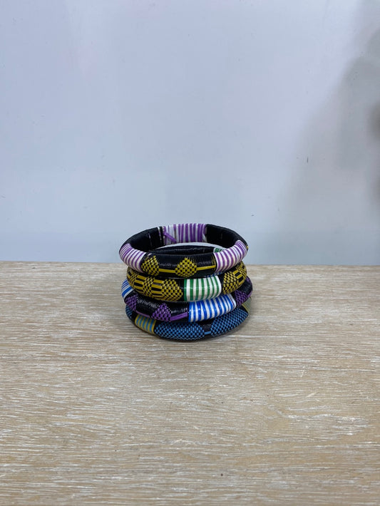 OTRAS.Pack de 4 pulseras